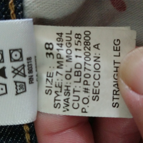 Lucky Brand Jeans  165 Straight Men's Size 38x32 - Very Nice Jeans - Picture 15 of 15